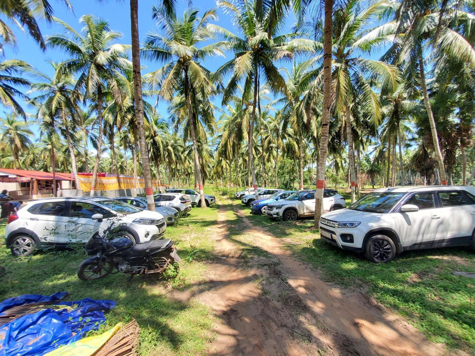 Coastline Beach Resort Perupalem Exterior photo