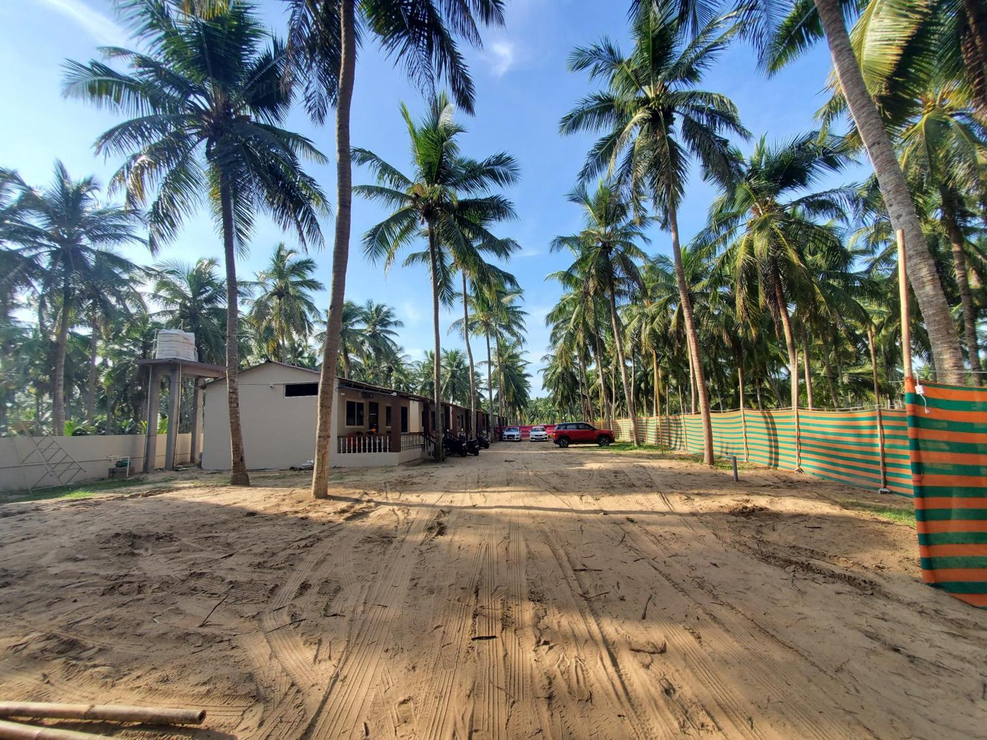 Coastline Beach Resort Perupalem Exterior photo